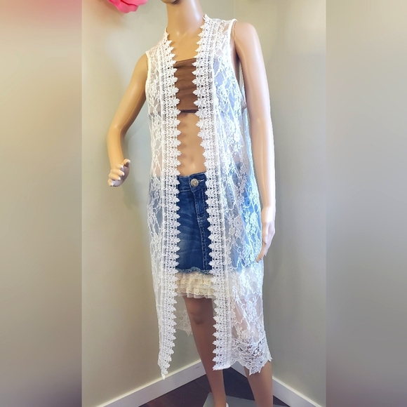 Beautiful Lace Vest Boho Western Wedding Vibes Pretty Soft Lace Layer 😍 - Picture 1 of 8